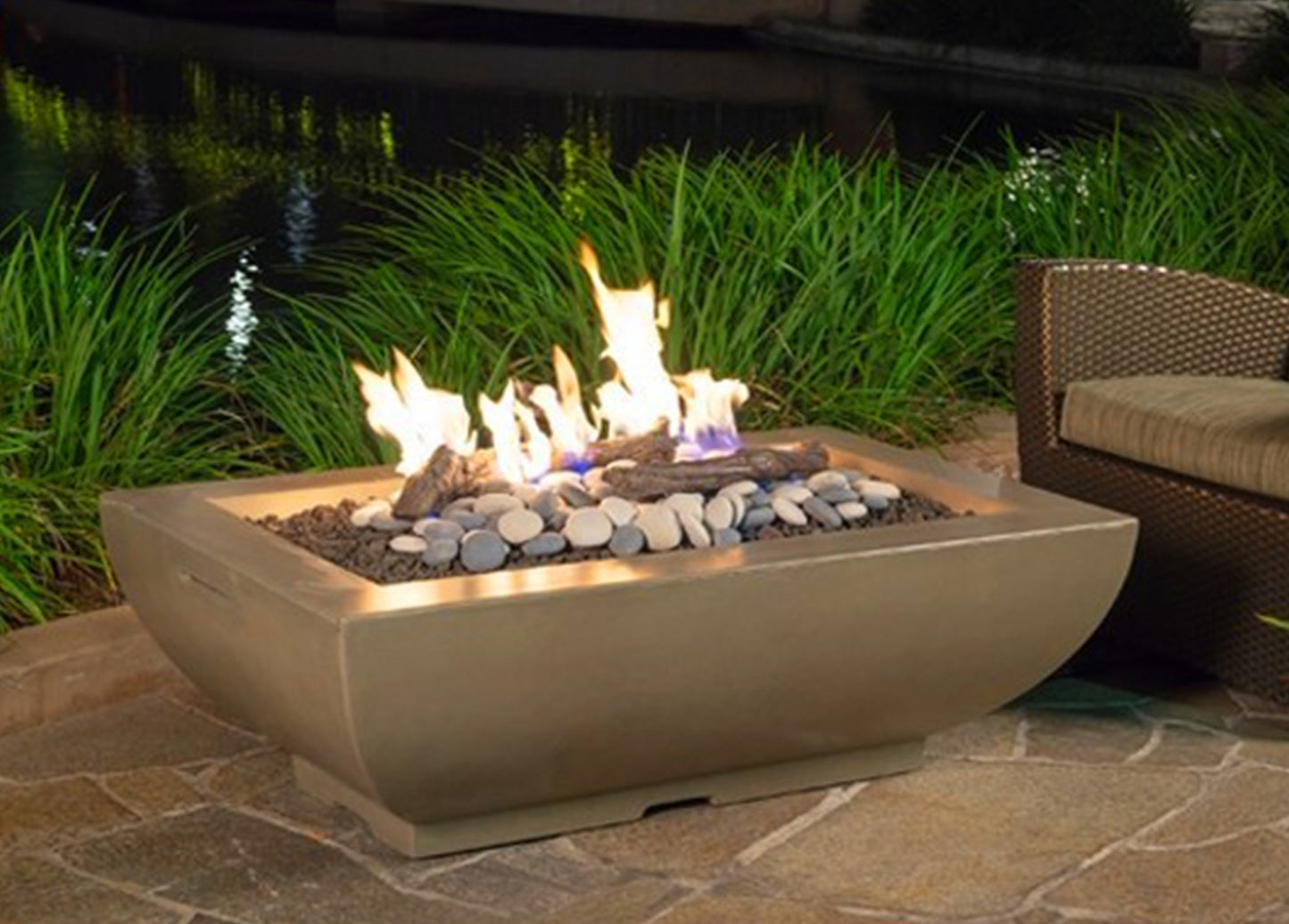 American Fyre Bordeaux Rectangle Fire Bowl - Smoke (Natural Gas)